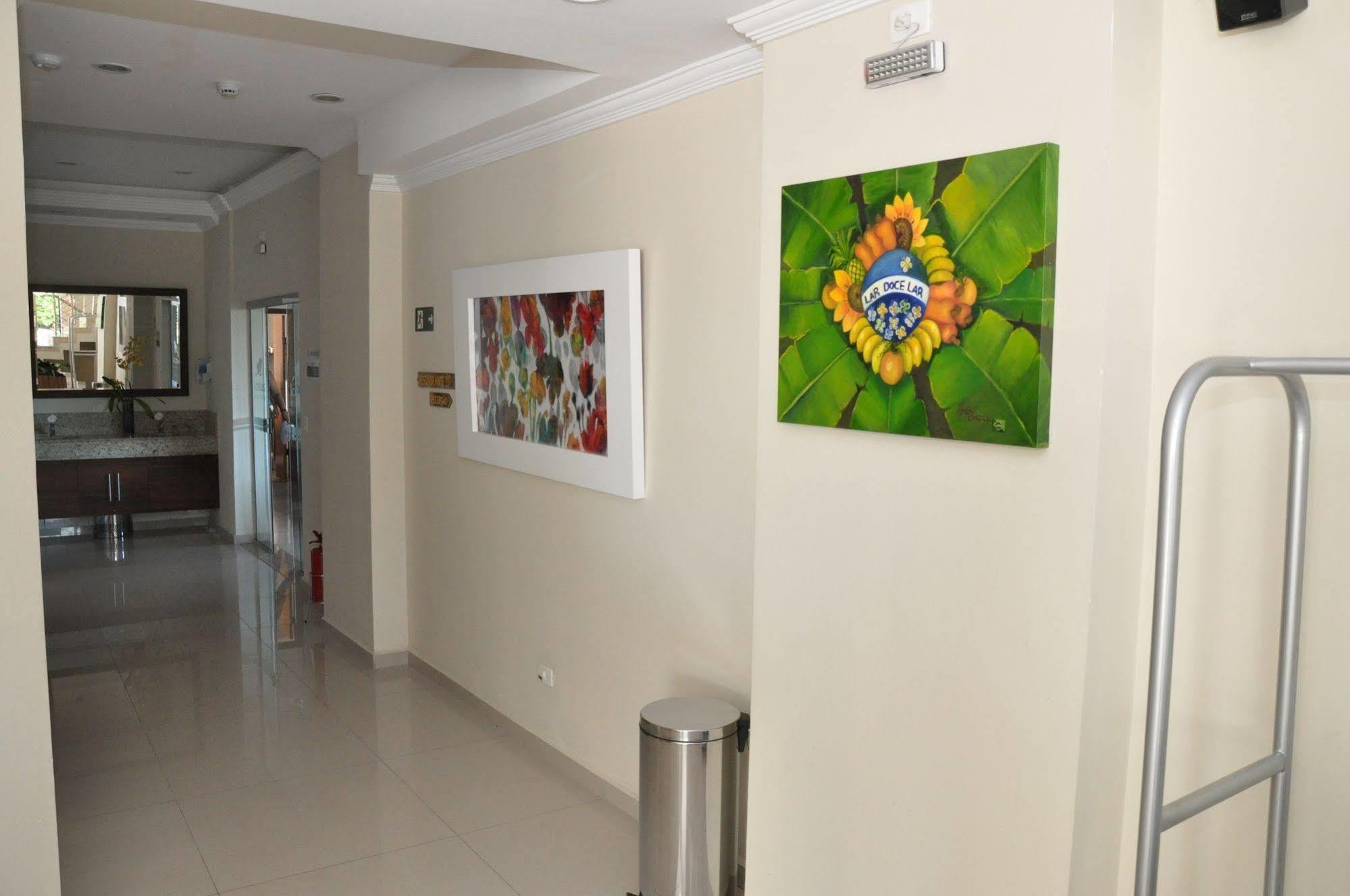 Lotus Hotel - A 6 Km Do Santuario De Aparecida-Sp Guaratingueta Exterior photo